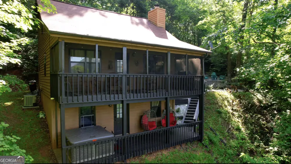 2531 Hunter RD Hiawassee, GA 30546
