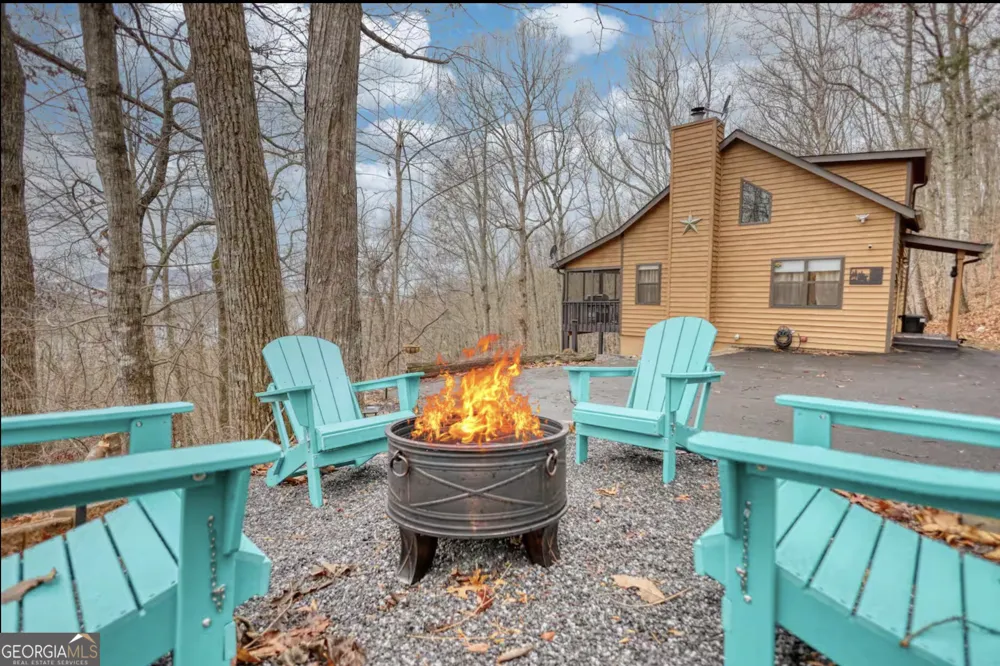 2531 Hunter RD Hiawassee, GA 30546
