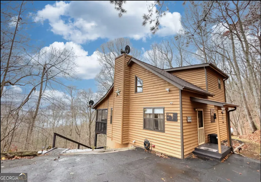 2531 Hunter RD Hiawassee, GA 30546