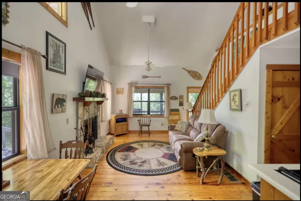2531 Hunter RD Hiawassee, GA 30546