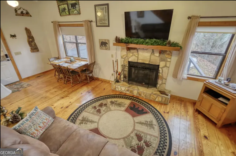 2531 Hunter RD Hiawassee, GA 30546