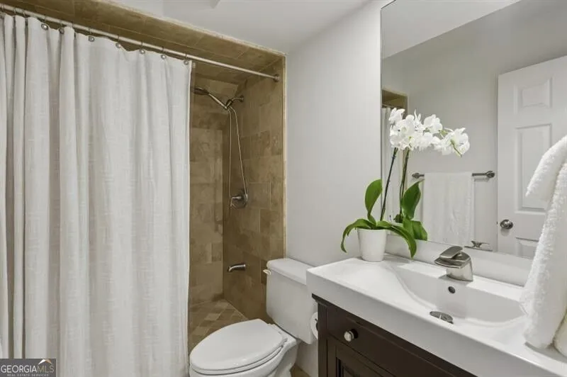 4223 Wieuca Overlook NE Atlanta, GA 30342