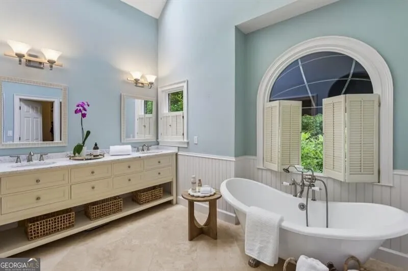 4223 Wieuca Overlook NE Atlanta, GA 30342