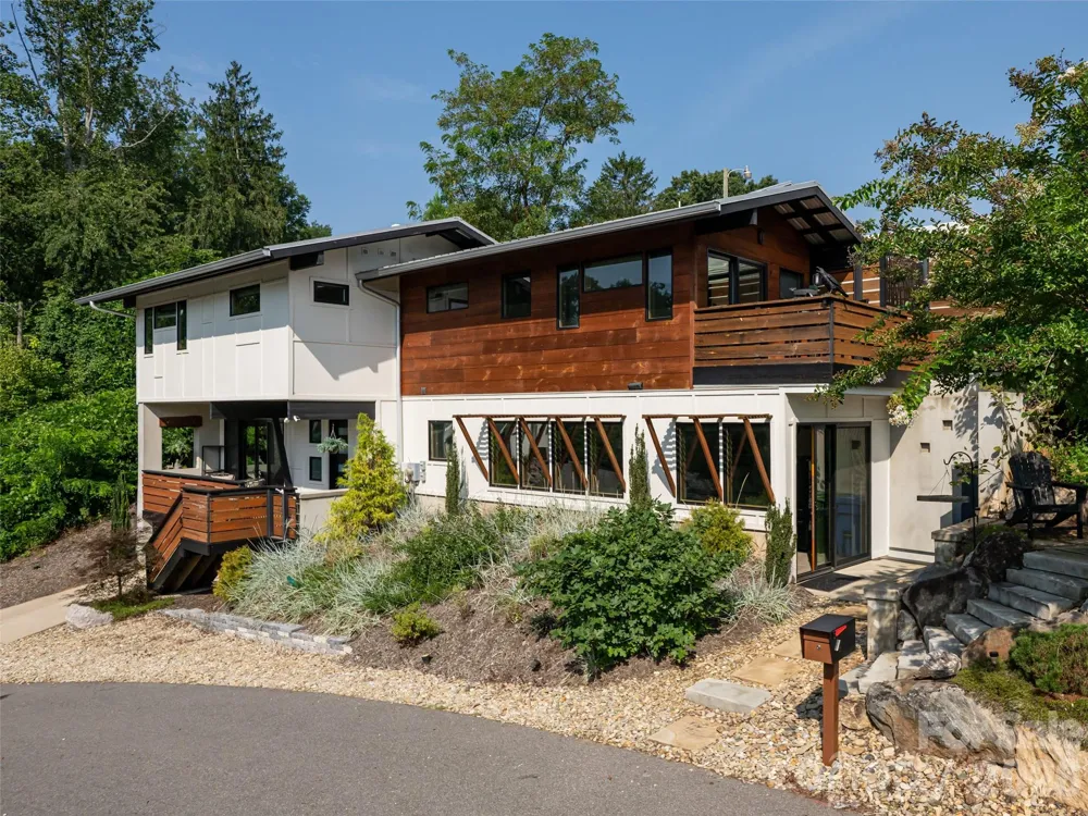 4 Osprey Trail Asheville, NC 28806