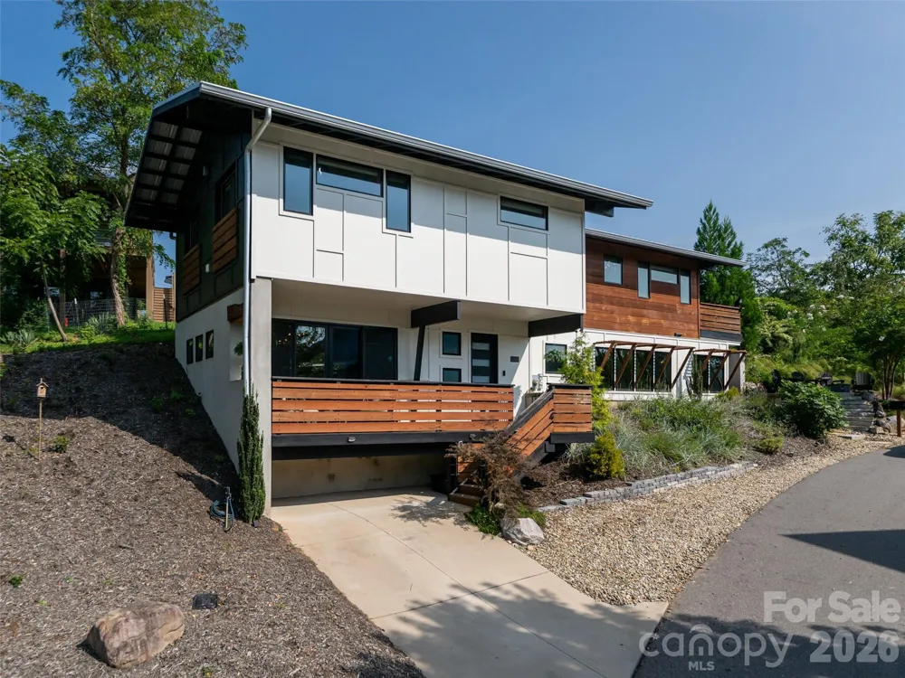 4 Osprey Trail Asheville, NC 28806
