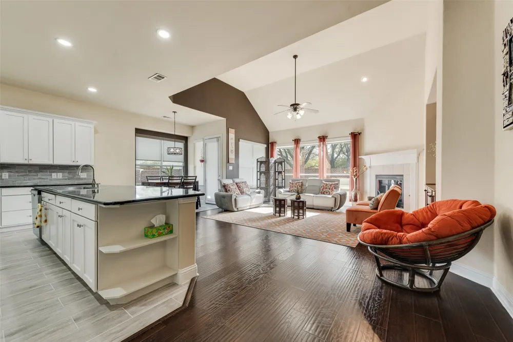 5736 New Castle Drive Richardson, TX 75082
