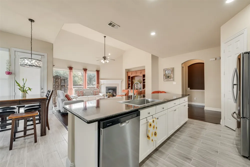 5736 New Castle Drive Richardson, TX 75082