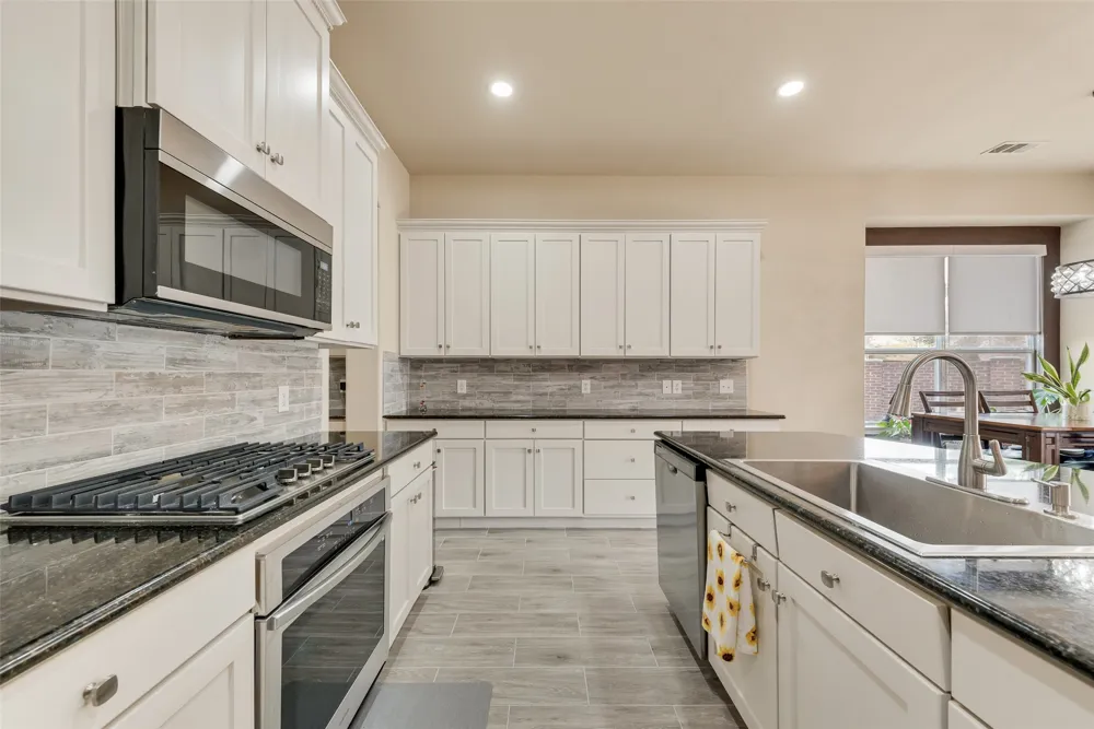5736 New Castle Drive Richardson, TX 75082