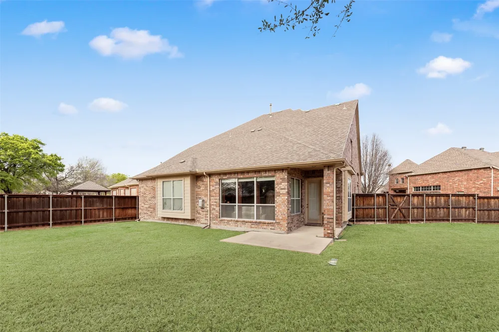 5736 New Castle Drive Richardson, TX 75082