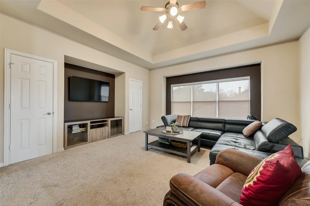 5736 New Castle Drive Richardson, TX 75082