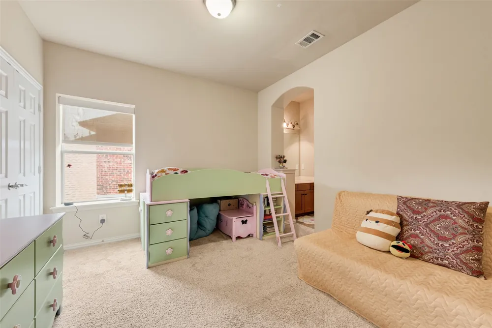 5736 New Castle Drive Richardson, TX 75082