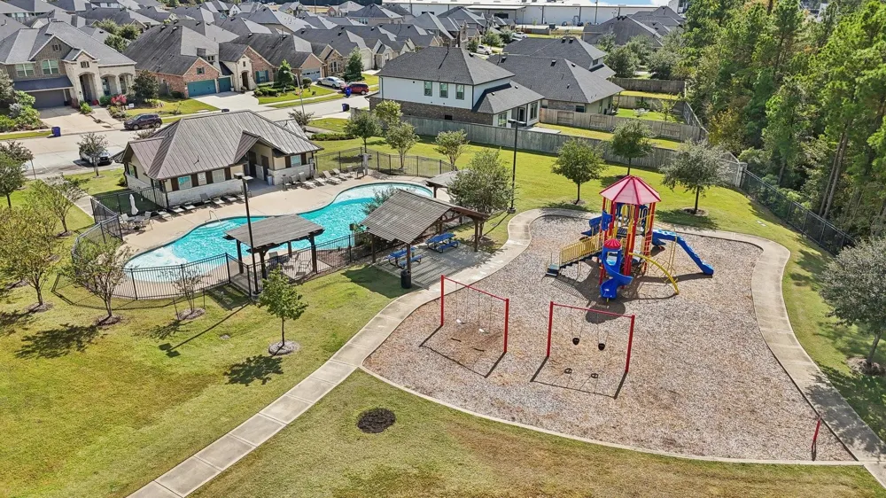 428 Springfield Terrace Drive Conroe, TX 77304