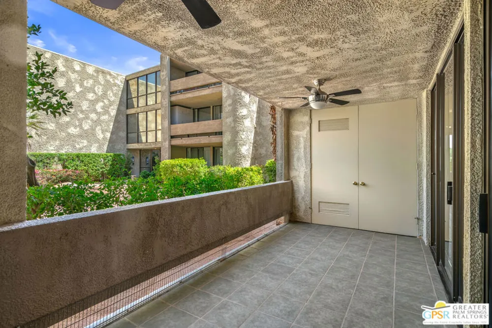 1660 S La Reina Way #1A Palm Springs, CA 92264