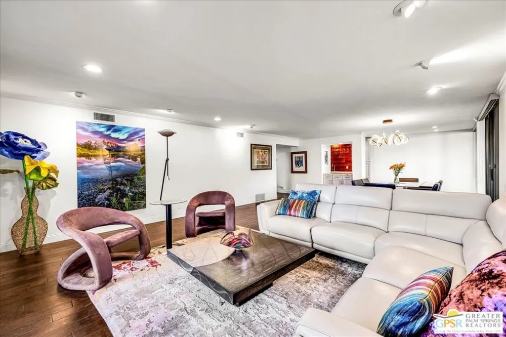 1660 S La Reina Way #1A Palm Springs, CA 92264