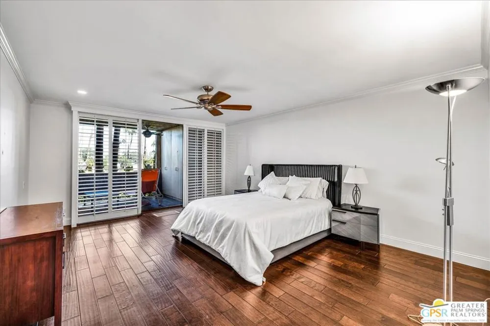 1660 S La Reina Way #1A Palm Springs, CA 92264