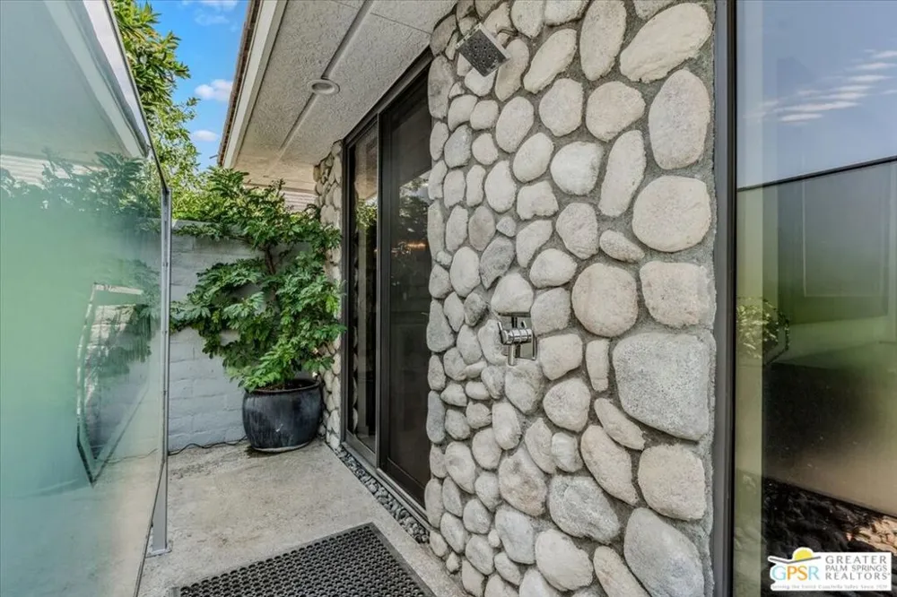 1 Park Lane Rancho Mirage, CA 92270