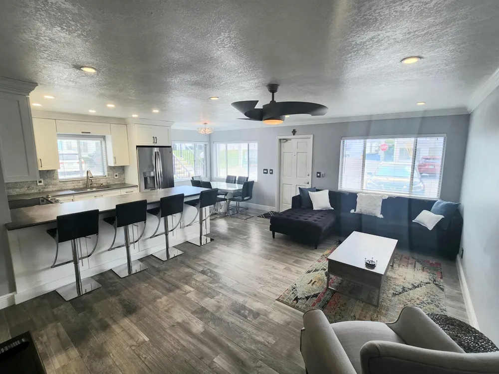 3000 Lake Osborne Drive #111 Lake Worth, FL 33461