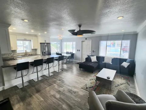 3000 Lake Osborne Drive #111