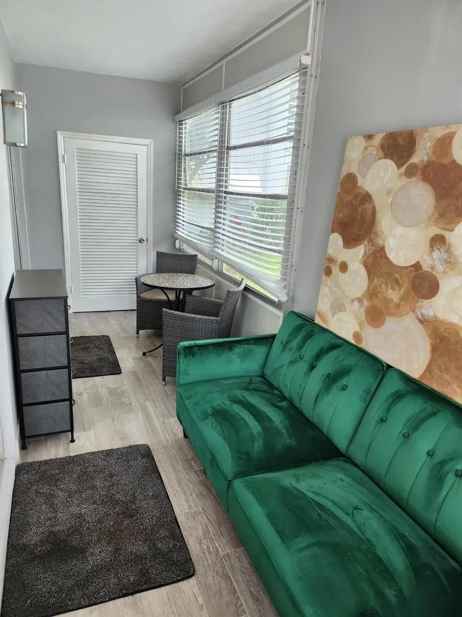 3000 Lake Osborne Drive #111 Lake Worth, FL 33461