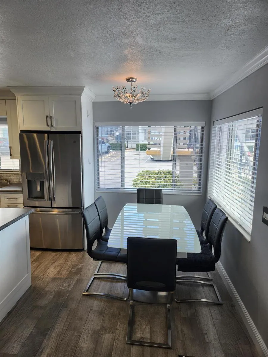 3000 Lake Osborne Drive #111 Lake Worth, FL 33461