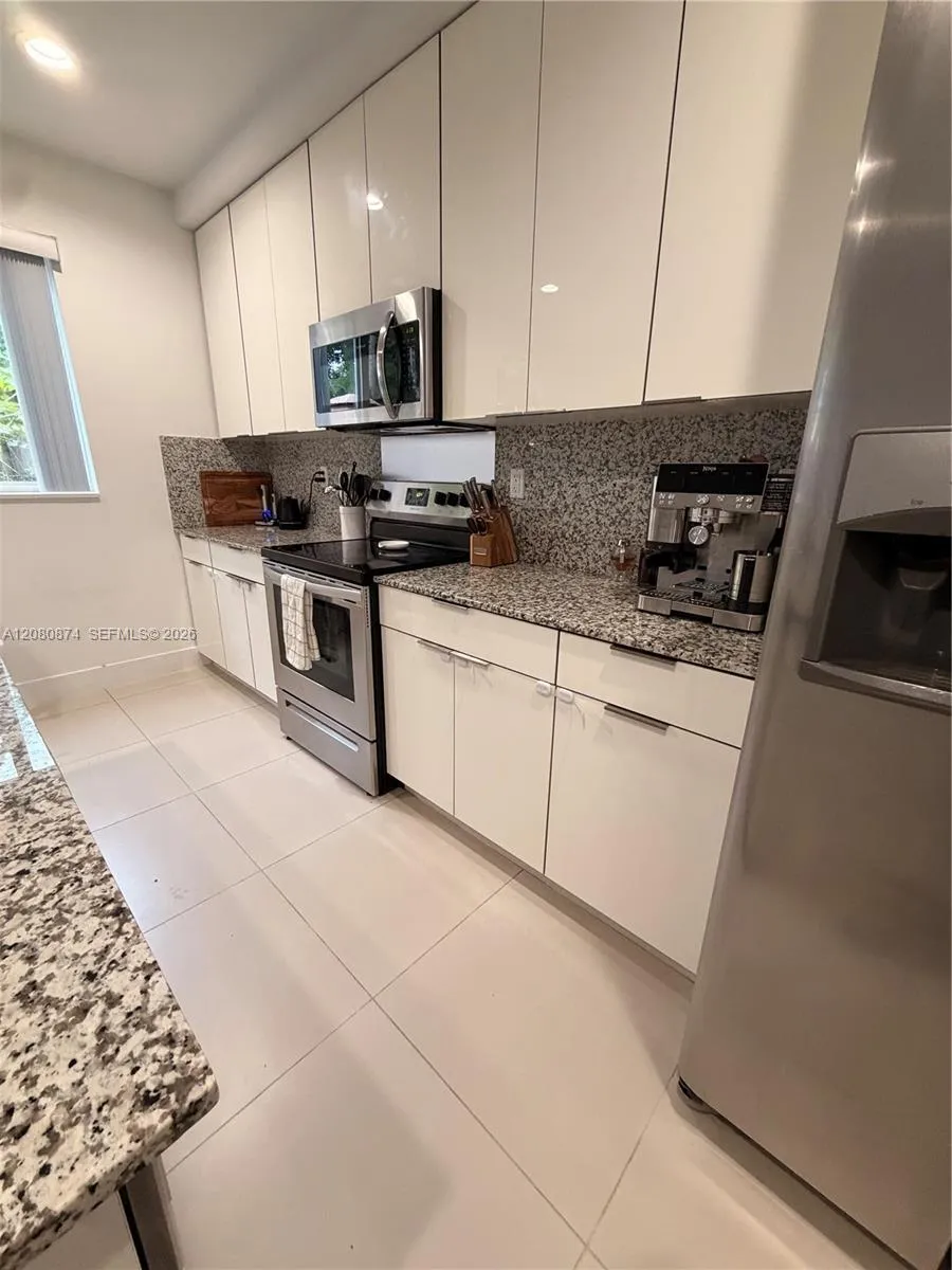 14049 SW 126th Path Miami, FL 33186