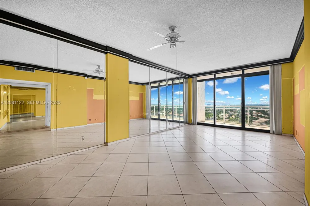 1600 S Ocean Dr #PHD Hollywood, FL 33019