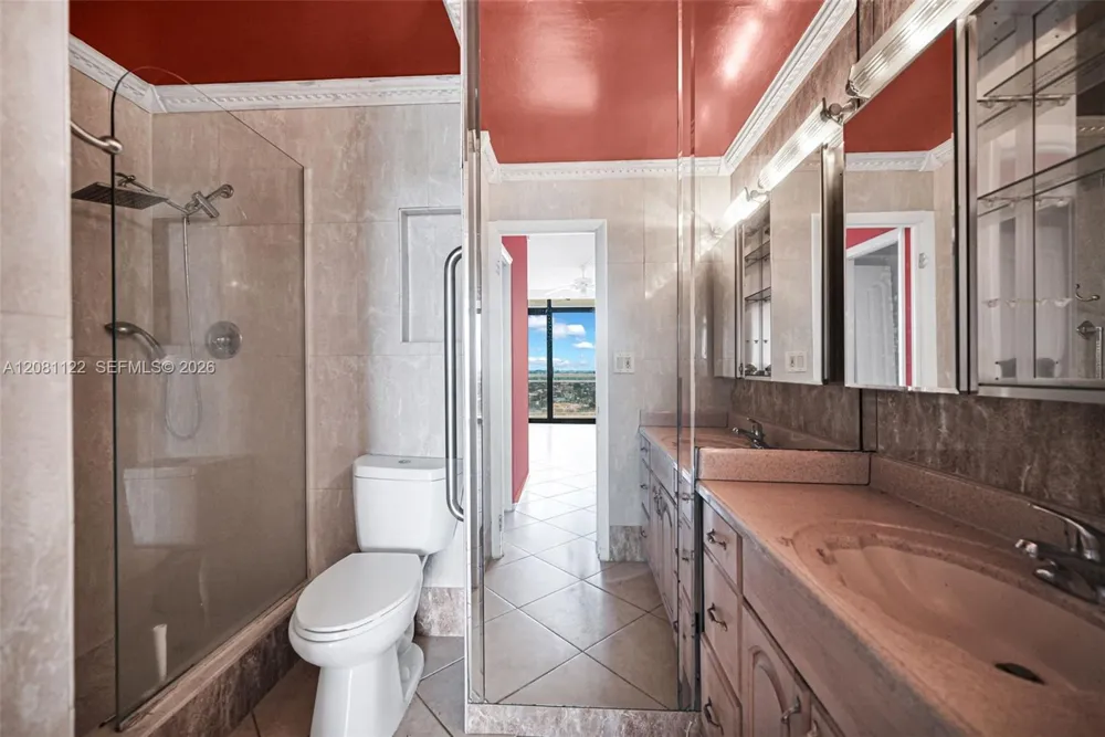 1600 S Ocean Dr #PHD Hollywood, FL 33019