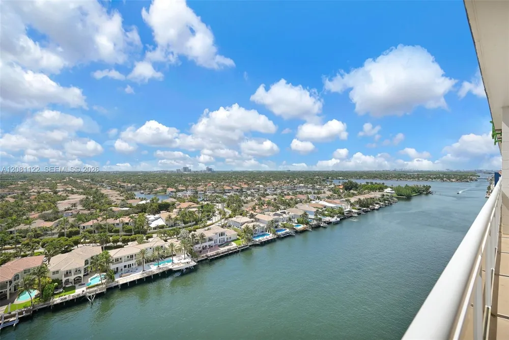 1600 S Ocean Dr #PHD Hollywood, FL 33019