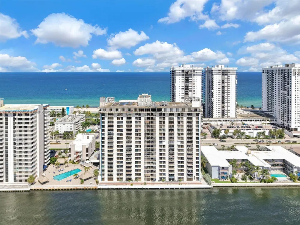 1600 S Ocean Dr #PHD Hollywood, FL 33019