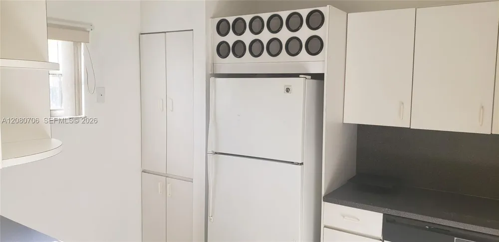 11 Olive Dr #F Hialeah, FL 33010