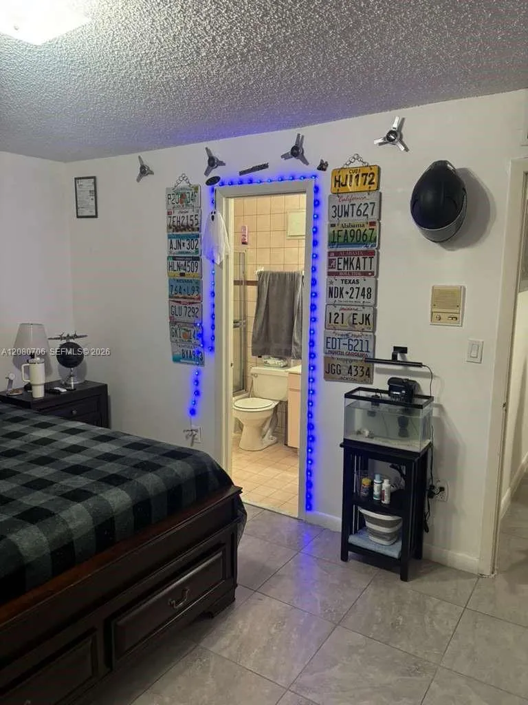 11 Olive Dr #F Hialeah, FL 33010