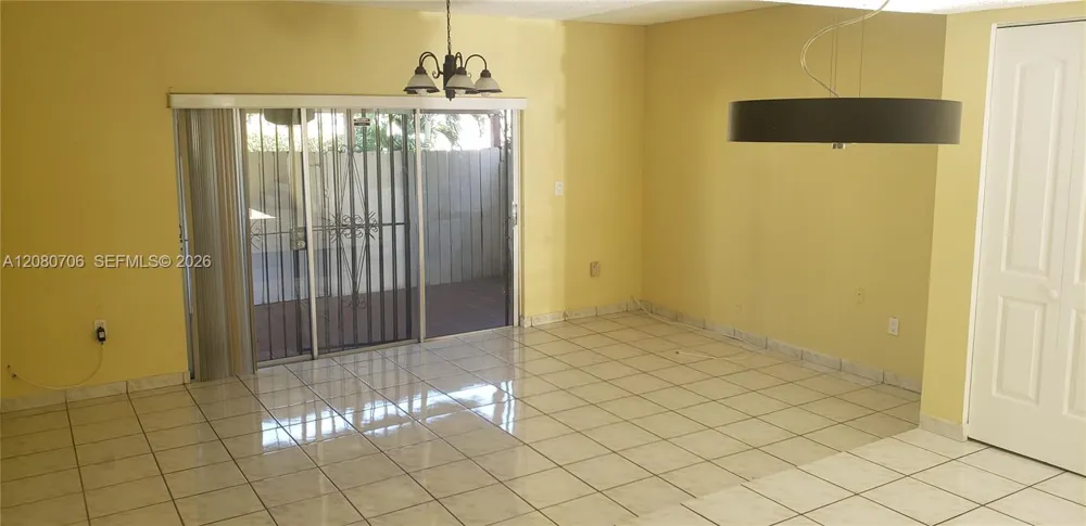 11 Olive Dr #F Hialeah, FL 33010