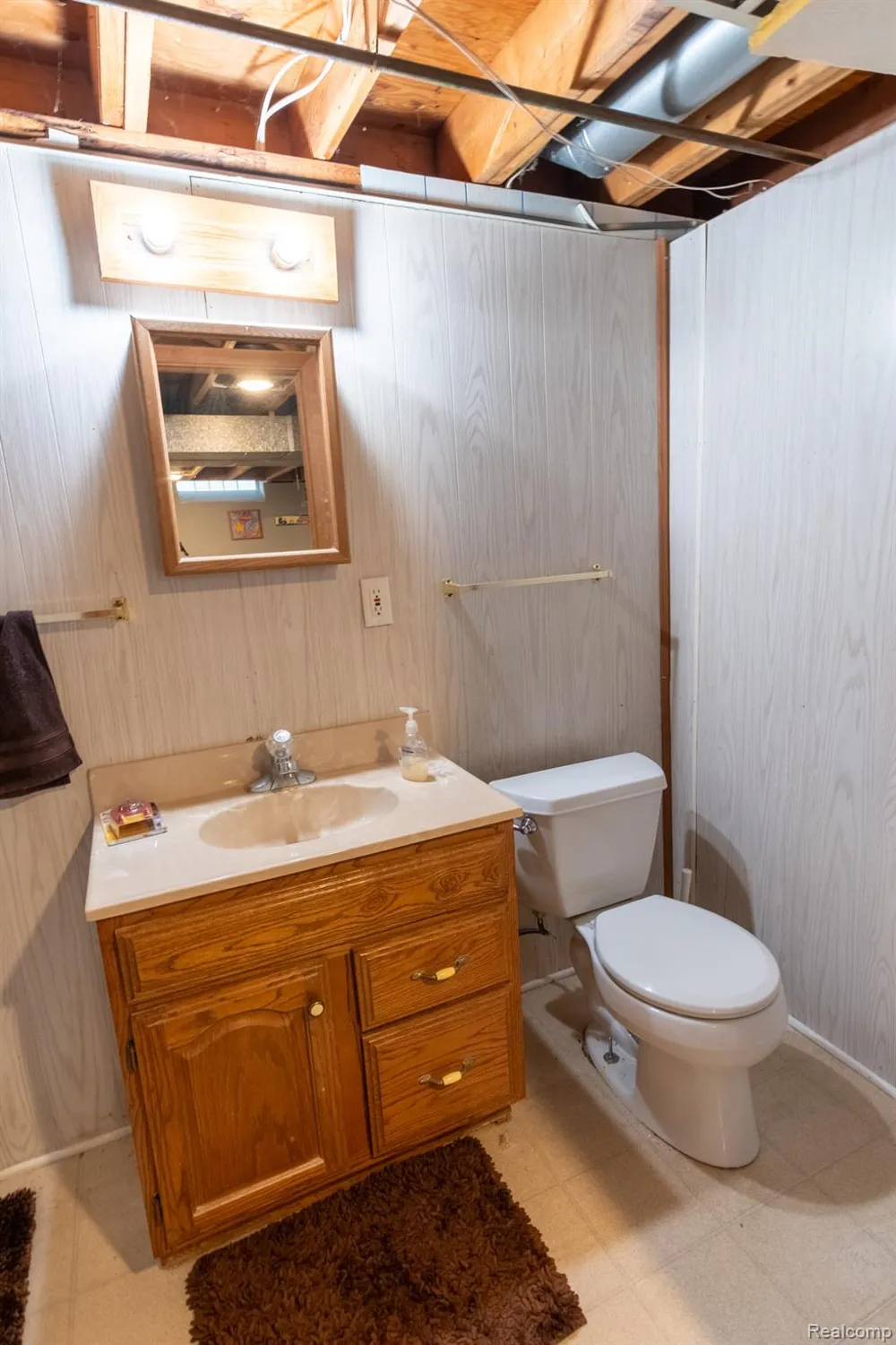 27735 Osmun Street Madison Heights City, MI 48071