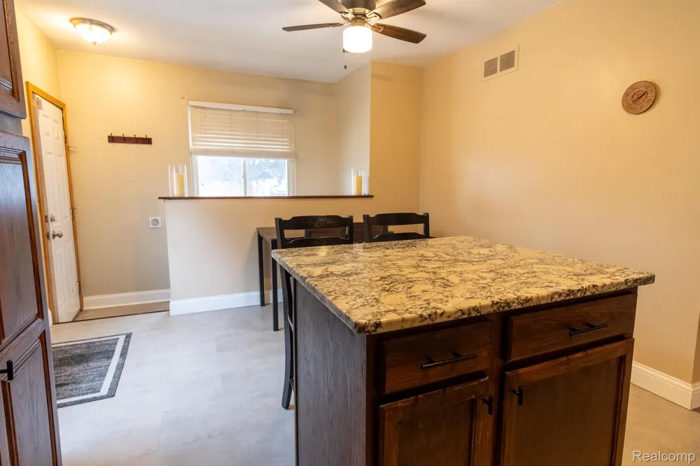 27735 Osmun Street Madison Heights City, MI 48071