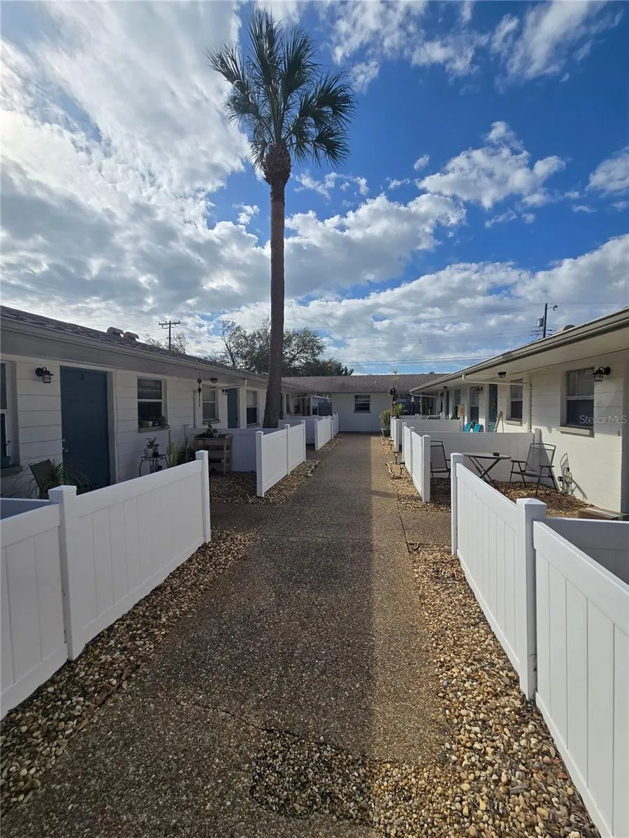 500 75TH AVENUE #10 St Petersburg, FL 33702