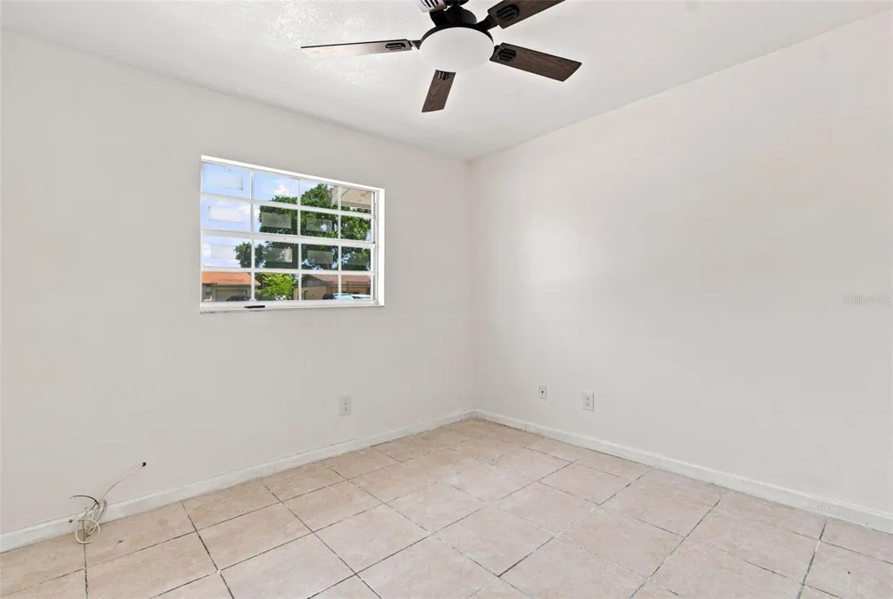 1719 JULIAN LN DRIVE Tampa, FL 33619