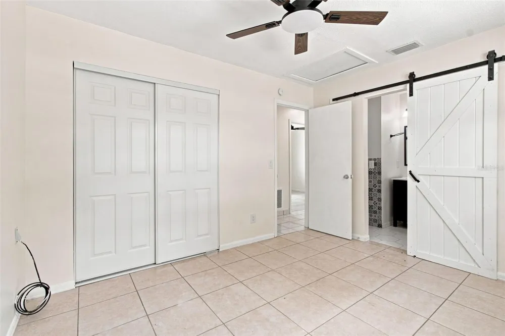 1719 JULIAN LN DRIVE Tampa, FL 33619