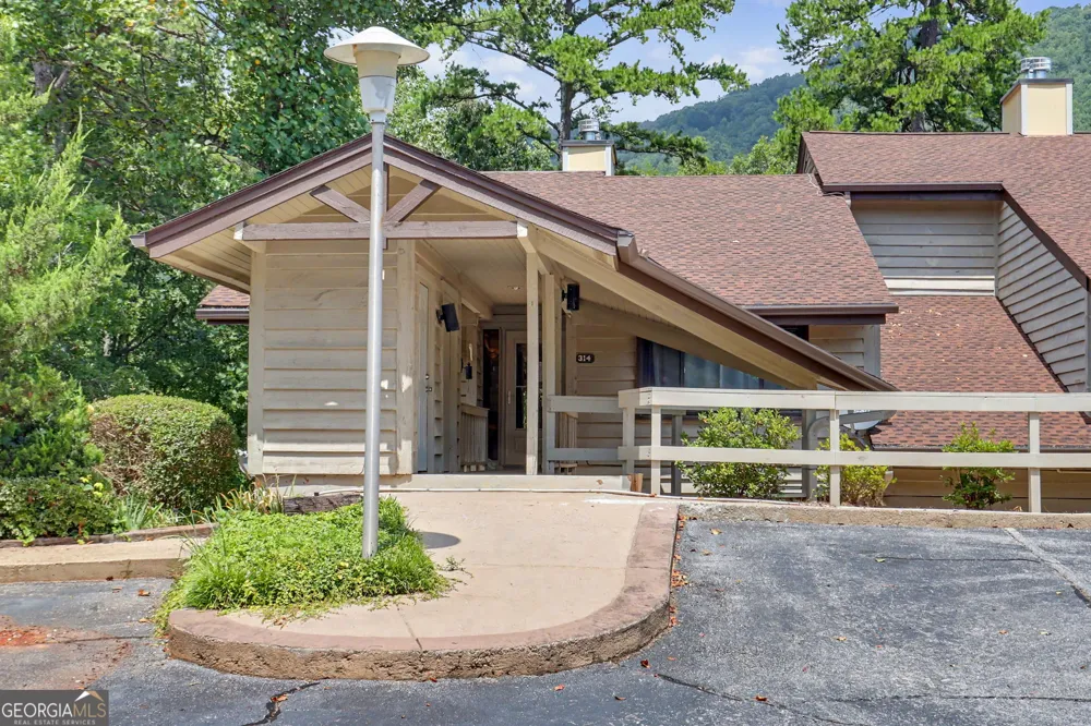 239 Shakespeare DR Clayton, GA 30525