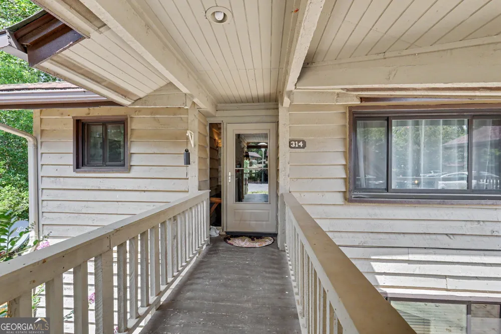 239 Shakespeare DR Clayton, GA 30525