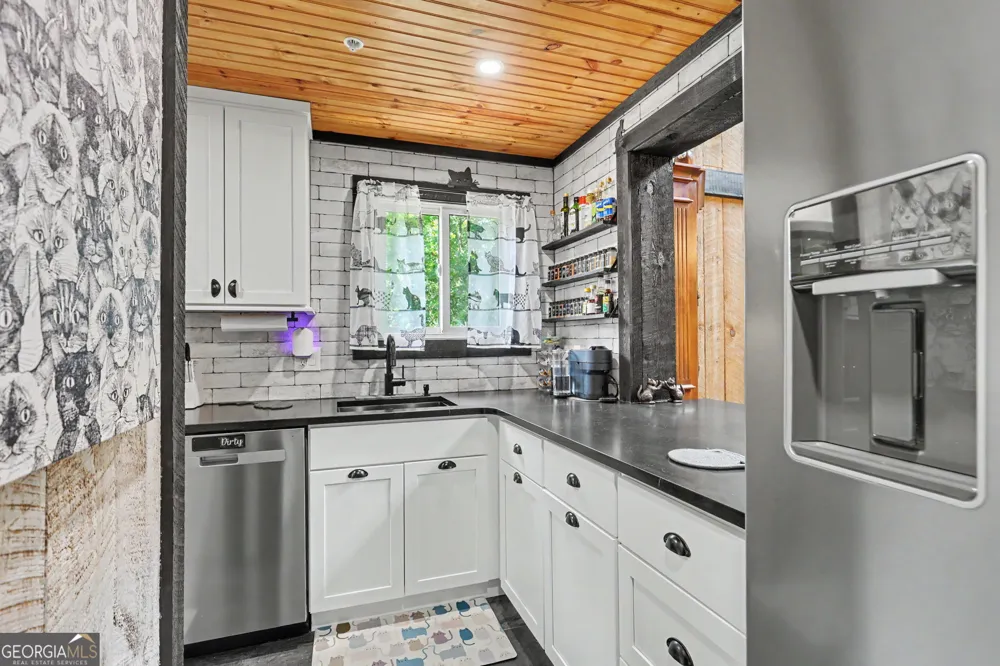 239 Shakespeare DR Clayton, GA 30525