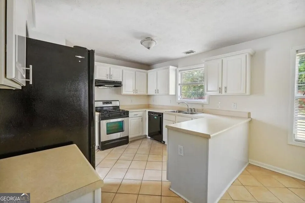 4255 Old House DR Conley, GA 30288