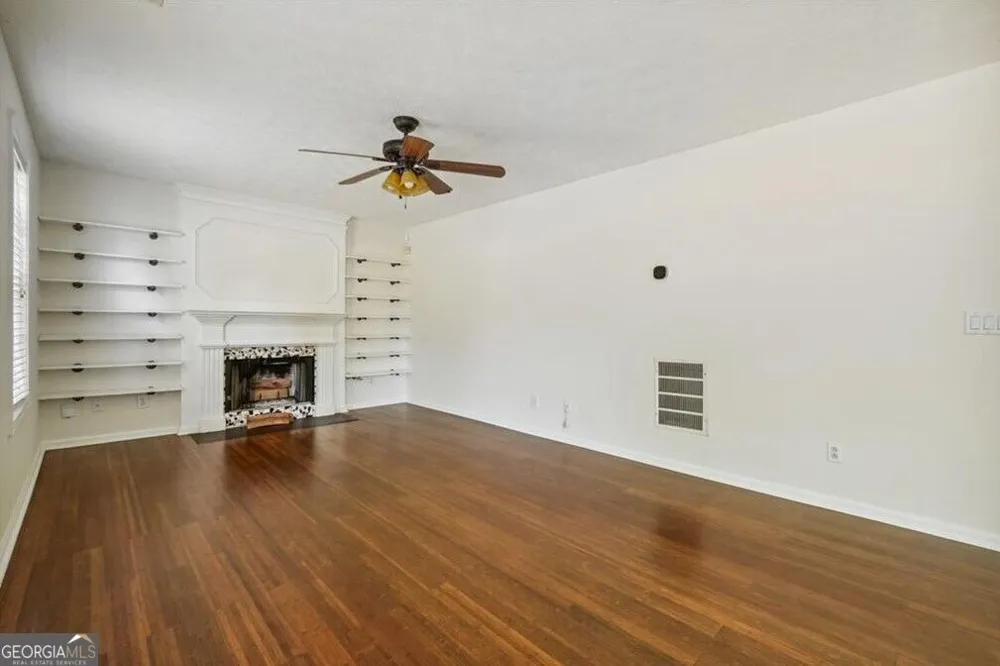 4255 Old House DR Conley, GA 30288