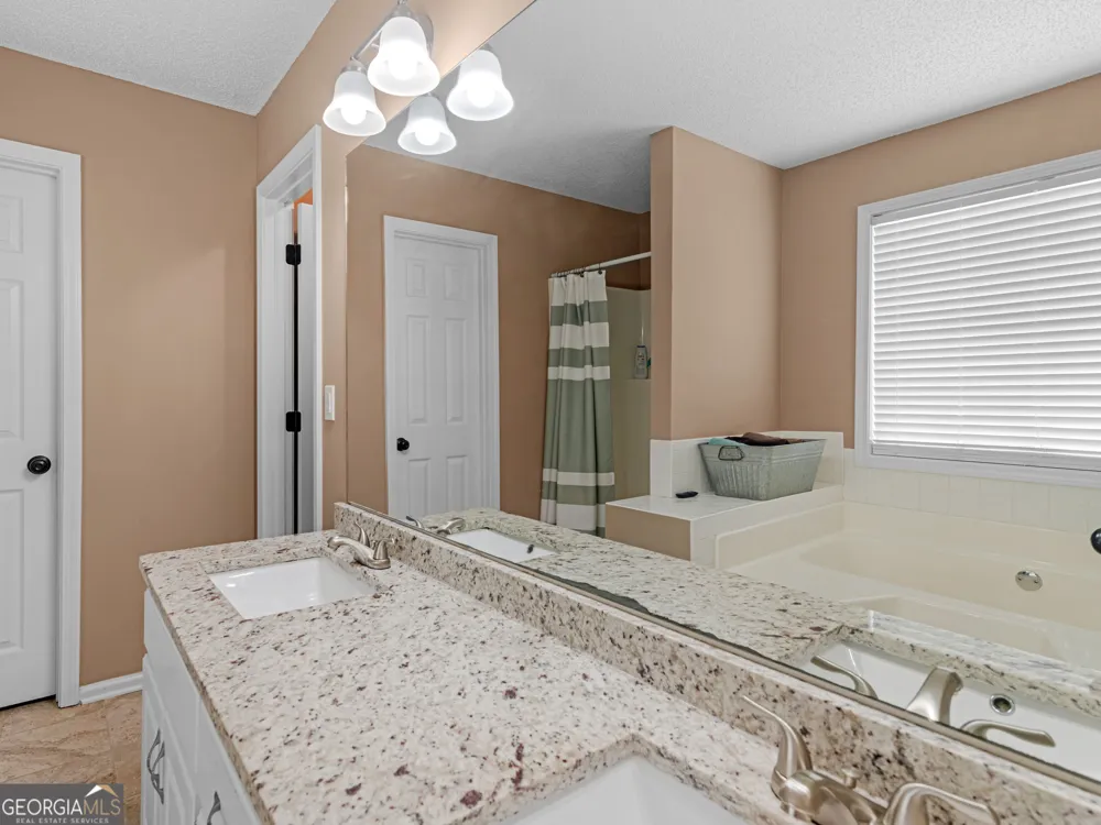 420 Colvin DR Locust Grove, GA 30248