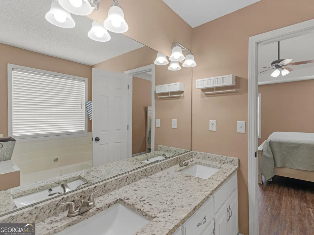 420 Colvin DR Locust Grove, GA 30248