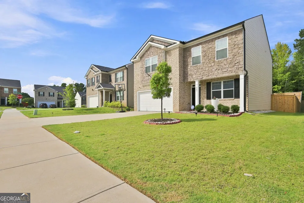 723 Millwood DR Dacula, GA 30019