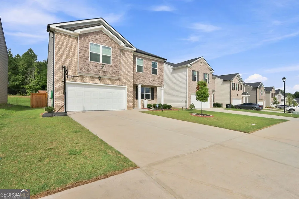 723 Millwood DR Dacula, GA 30019