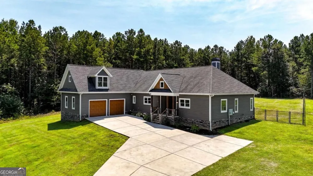 368 Pine RD Rockmart, GA 30153