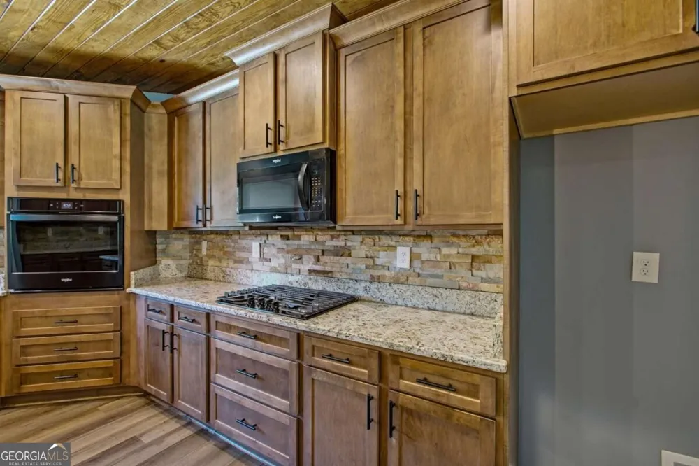 368 Pine RD Rockmart, GA 30153