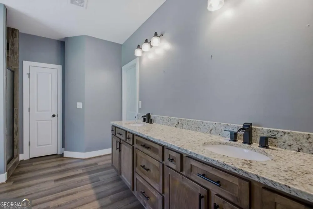 368 Pine RD Rockmart, GA 30153