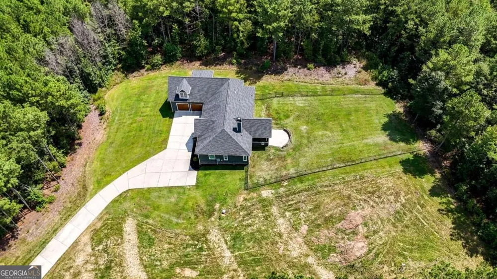 368 Pine RD Rockmart, GA 30153